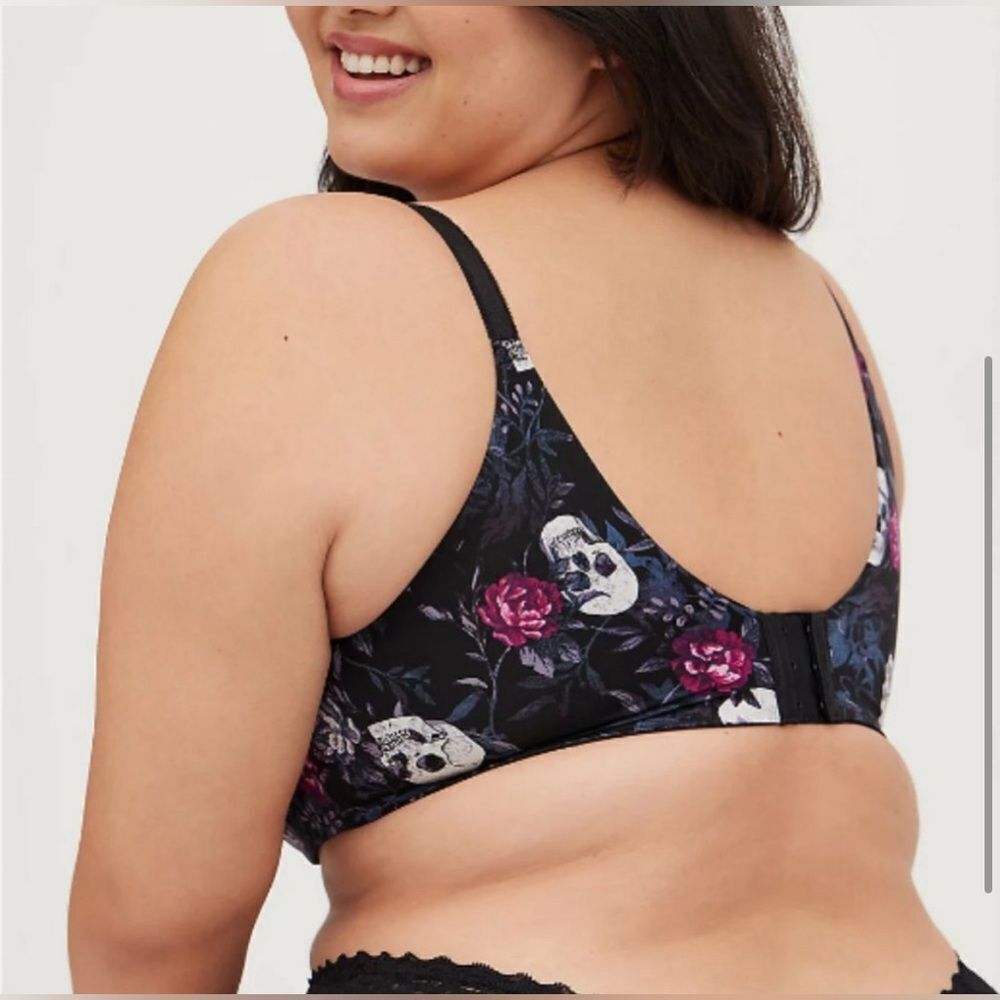Torrid Curve 360 Back Smoothing Lightly Lined Ful… - image 4
